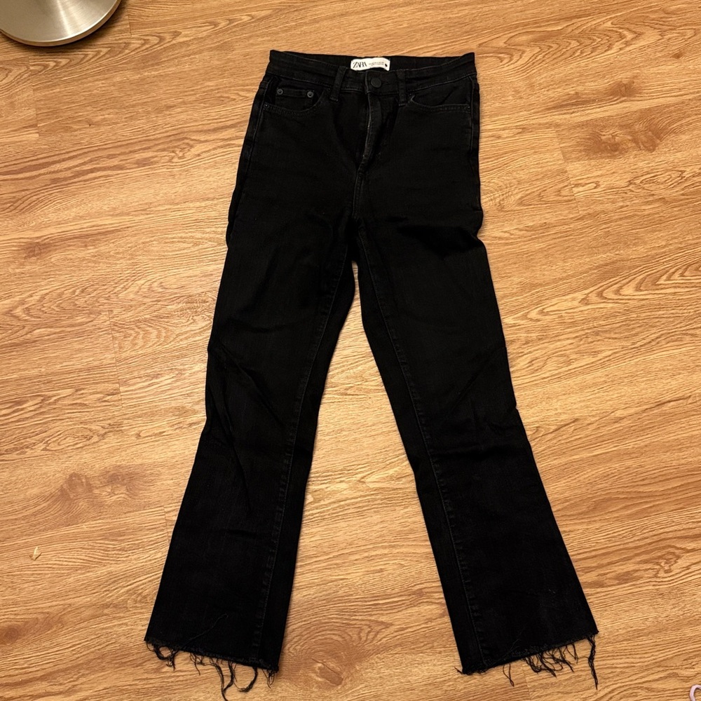 Black Zara Cropped Jeans